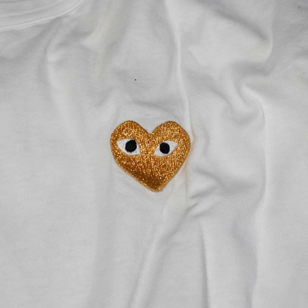 PLAY COMME DES GARCONS | Golden Heart Tee