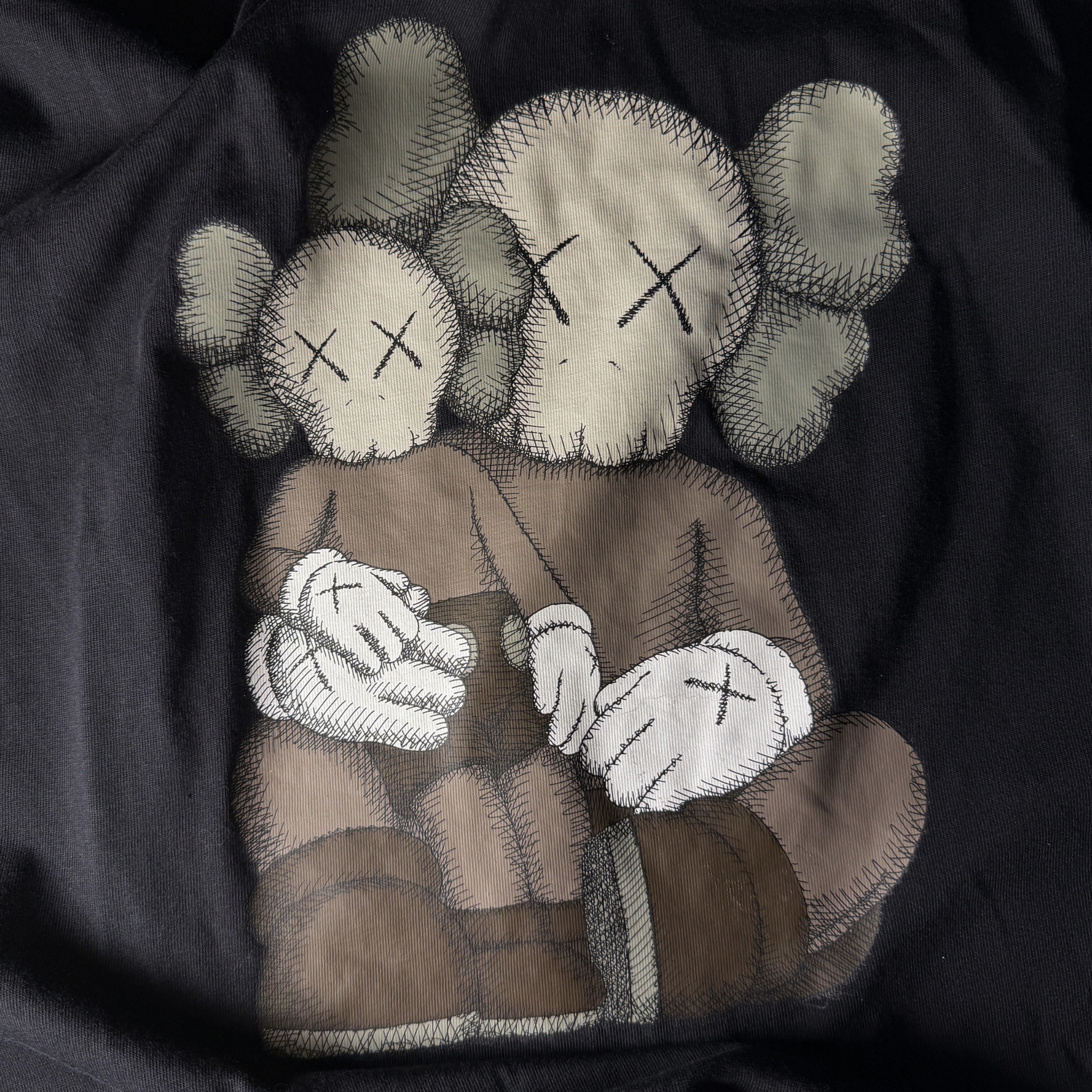 KAWS X UNIQLO TEE
