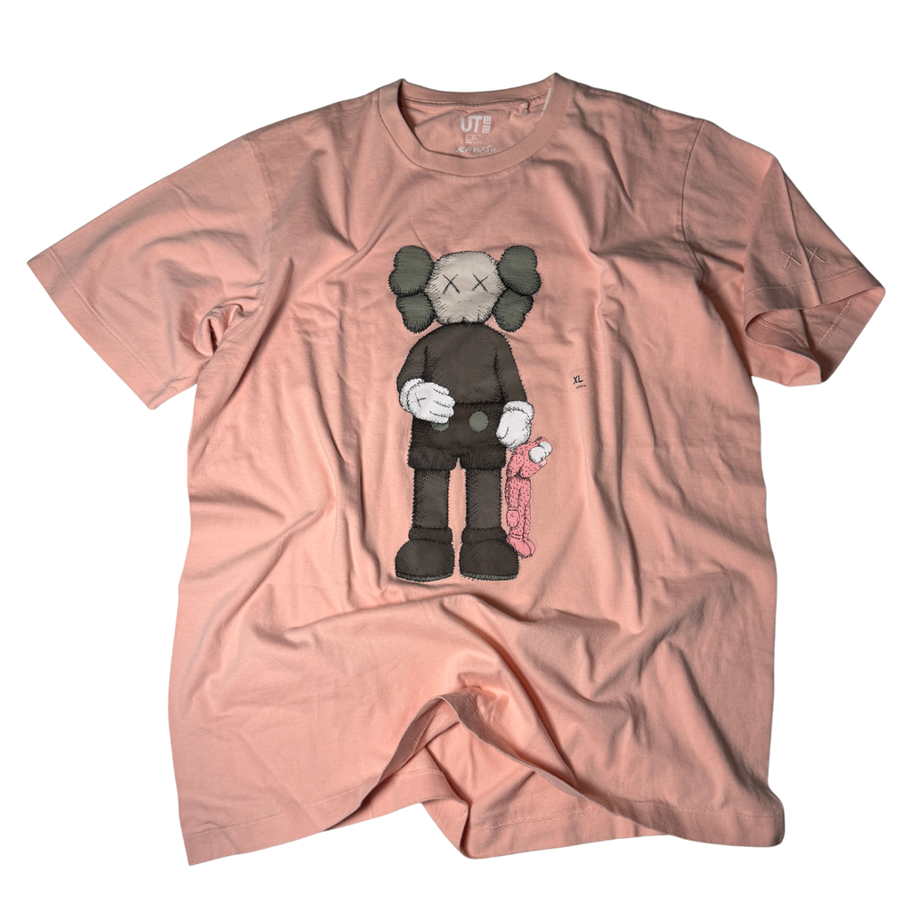 KAWS X UNIQLO TEE 2019