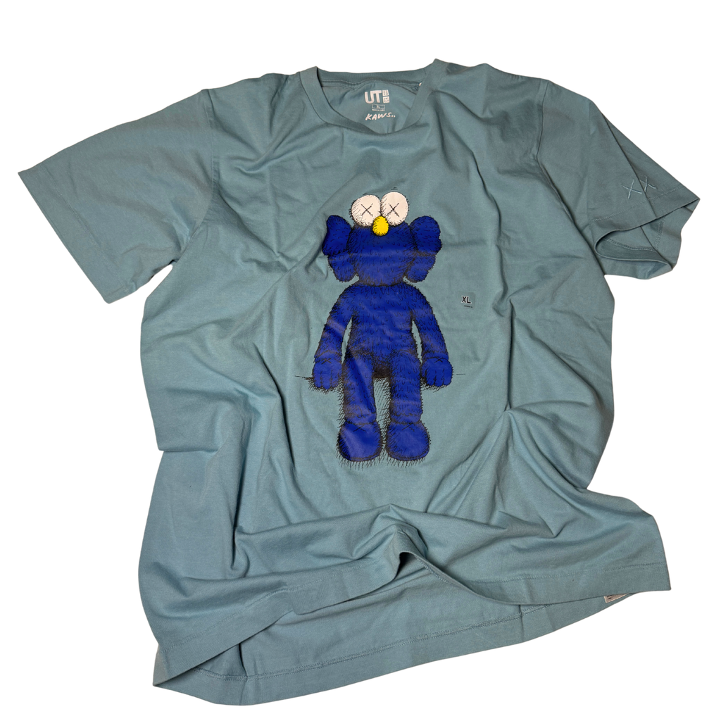 KAWS X UNIQLO TEE 2019